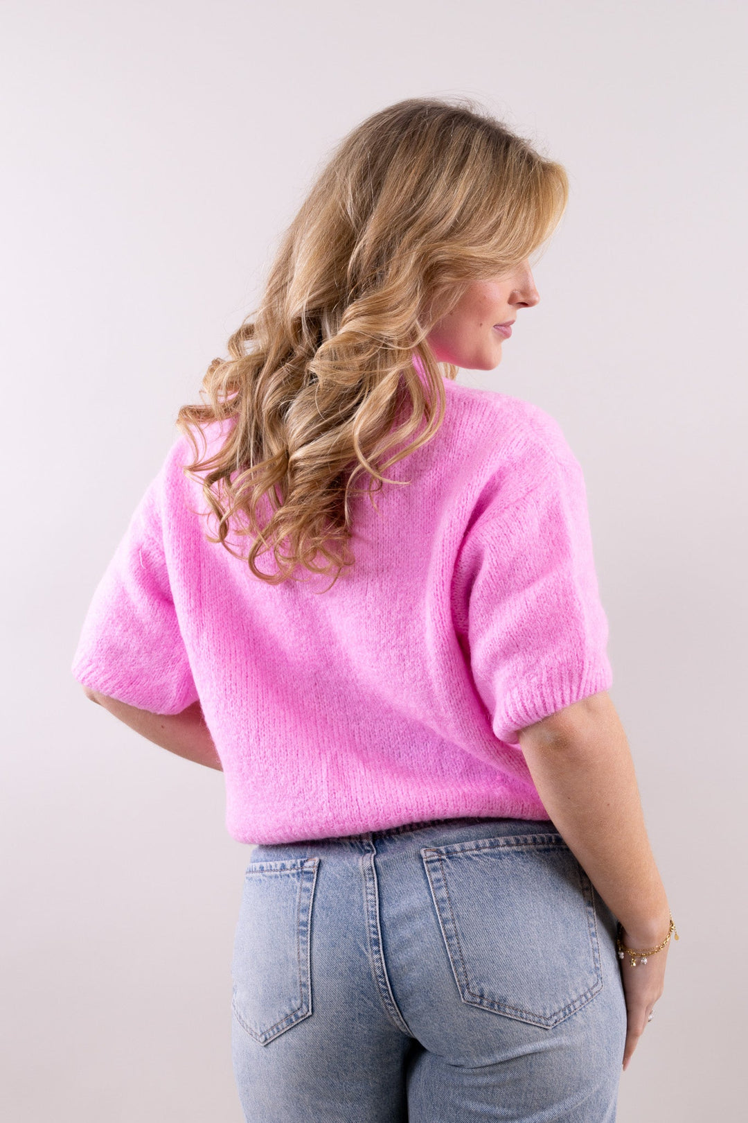 Basic Knitted Sweater - Short Sleeve